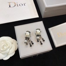 Christian Dior Tribales diamanten kwastjeshangers antieke zilveren oorbellen witte pareljuwelen