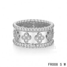 Van Cleef Arpels Klaverring in wit met ronde diamanten