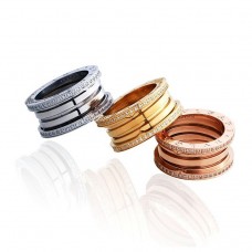 Bvlgari B.zero1 3-bands ring met pave-diamanten langs de rand