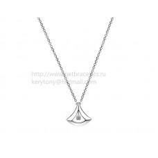 Bvlgari Divas Dream Witgouden opengewerkte ketting met witgouden hanger met een centrale diamant