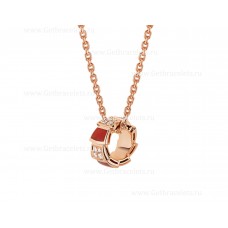 Bvlgari Serpenti Viper 18K roségouden ketting met carneoolelementen en pave-diamanten op de hanger