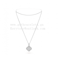 Van Cleef Arpels Magic Alhambra lange ketting witgoud met pave diamanten