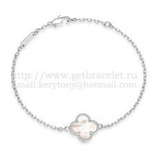 Van Cleef Arpels Sweet Alhambra Armband Witgoud met Witte Parelmoer