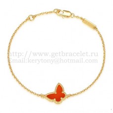 Van Cleef Arpels Zoete Alhambra Vlinderarmband Geel Goud Met Carneool Parelmoer