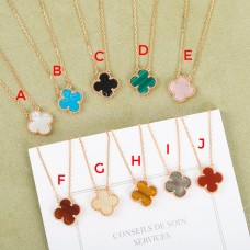 Van Cleef Arpels Alhambra hanger rosé goud