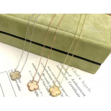 Van Cleef Arpels Alhambra Hanger Geelgoud Parelmoer