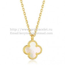 Van Cleef Arpels Sweet Alhambra Hanger Geel Goud Met Witte Parelmoer 9mm